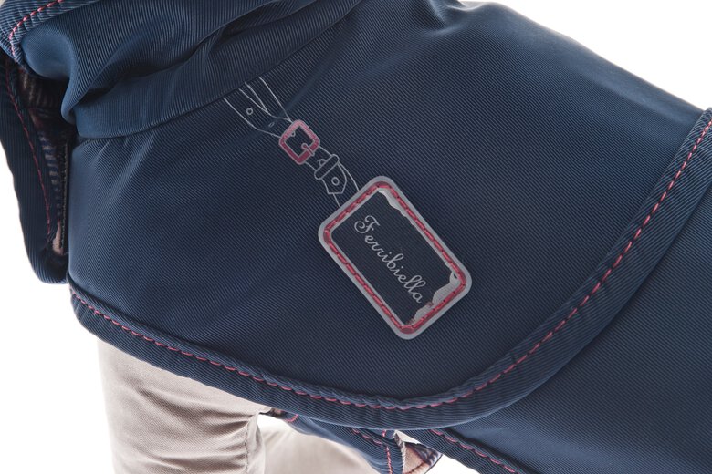 Ferribiella - Manteau Doodle Imperméable Bleu pour Chiens - 24cm Image numéro 5 Ferribiella - Manteau Doodle Imperméable Bleu pour Chiens - 24cm Image numéro 5