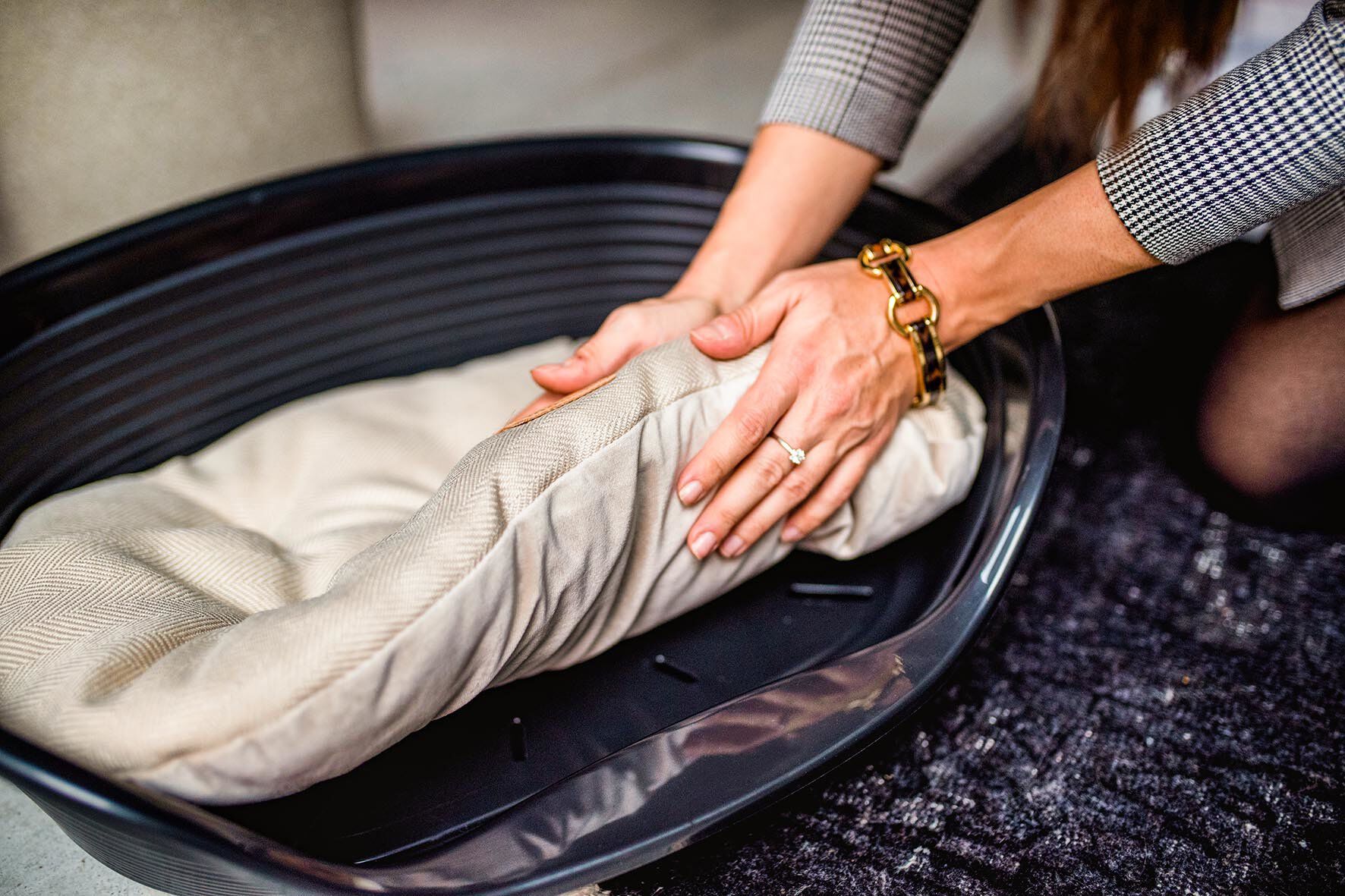 Ferplast - Corbeille Siesta Deluxe en Plastique Noir - 4 Image num&eacute;ro 2