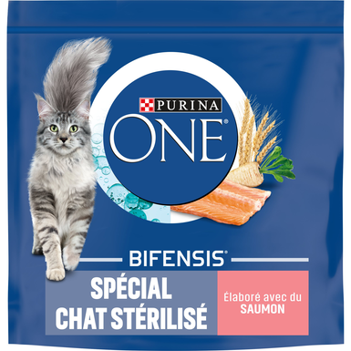 Purina One - Croquettes au Saumon et Blé pour Chat Adulte Stérilisé