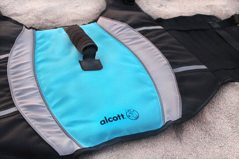 Alcott - Gilet de Sauvetage Life Jacket Blue pour Chien - M Image numéro 8 Alcott - Gilet de Sauvetage Life Jacket Blue pour Chien - M Image numéro 8