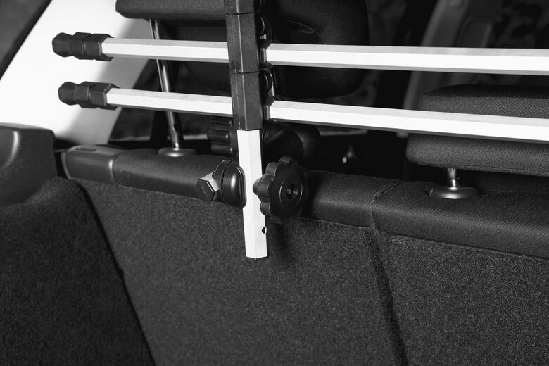 Grille pare-chien de sécurité pour voiture Image numéro 4 Grille pare-chien de sécurité pour voiture Image numéro 4