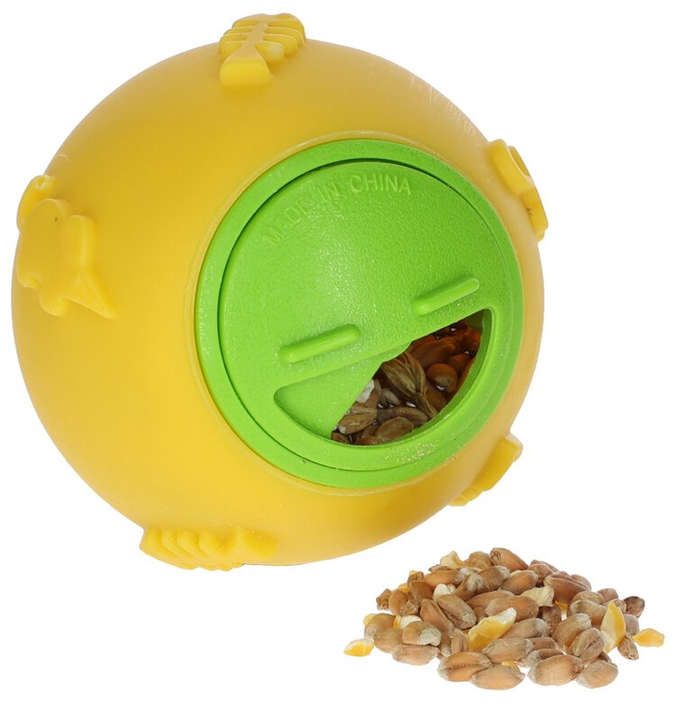 Kerbl - Balle Snack pour Poules Jaunes - Ø7,5cm Image numéro 1 Kerbl - Balle Snack pour Poules Jaunes - Ø7,5cm Image numéro 1