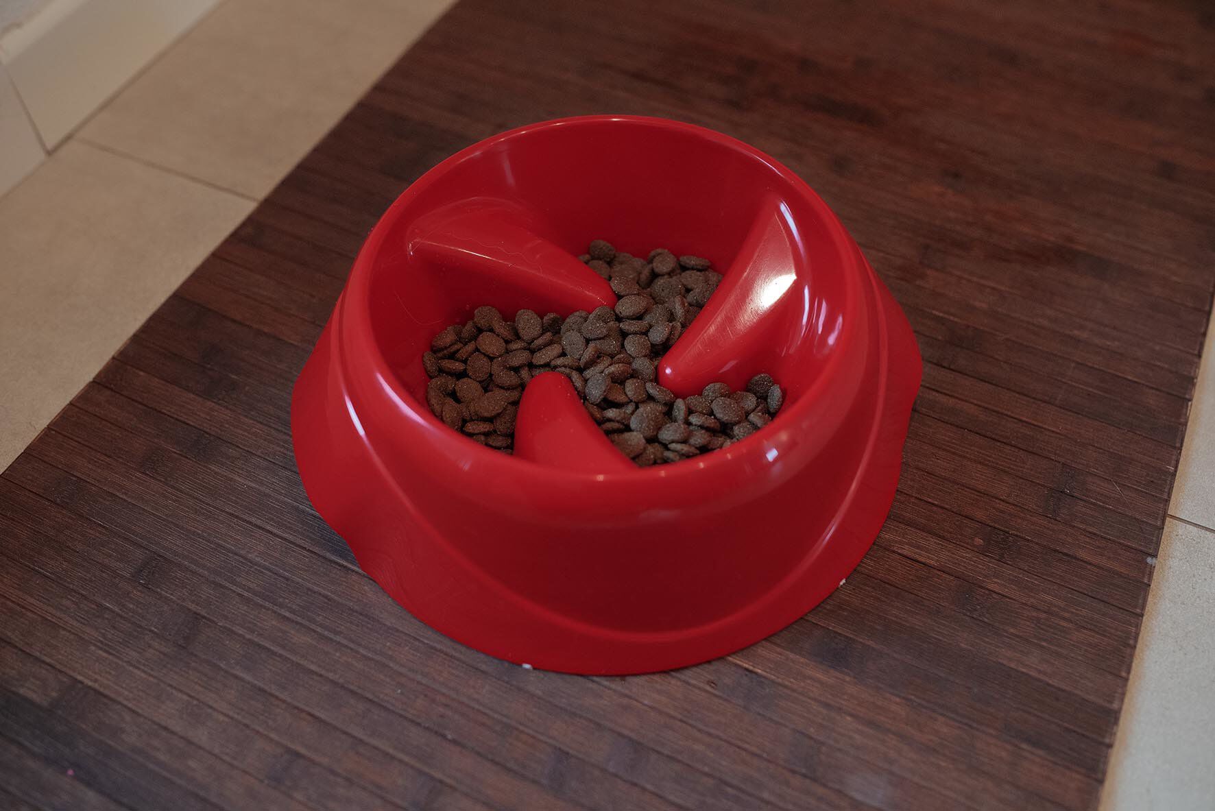 Ferplast - Ecuelle Anti-glouton Magnus Slow Rouge - L Image num&eacute;ro 4