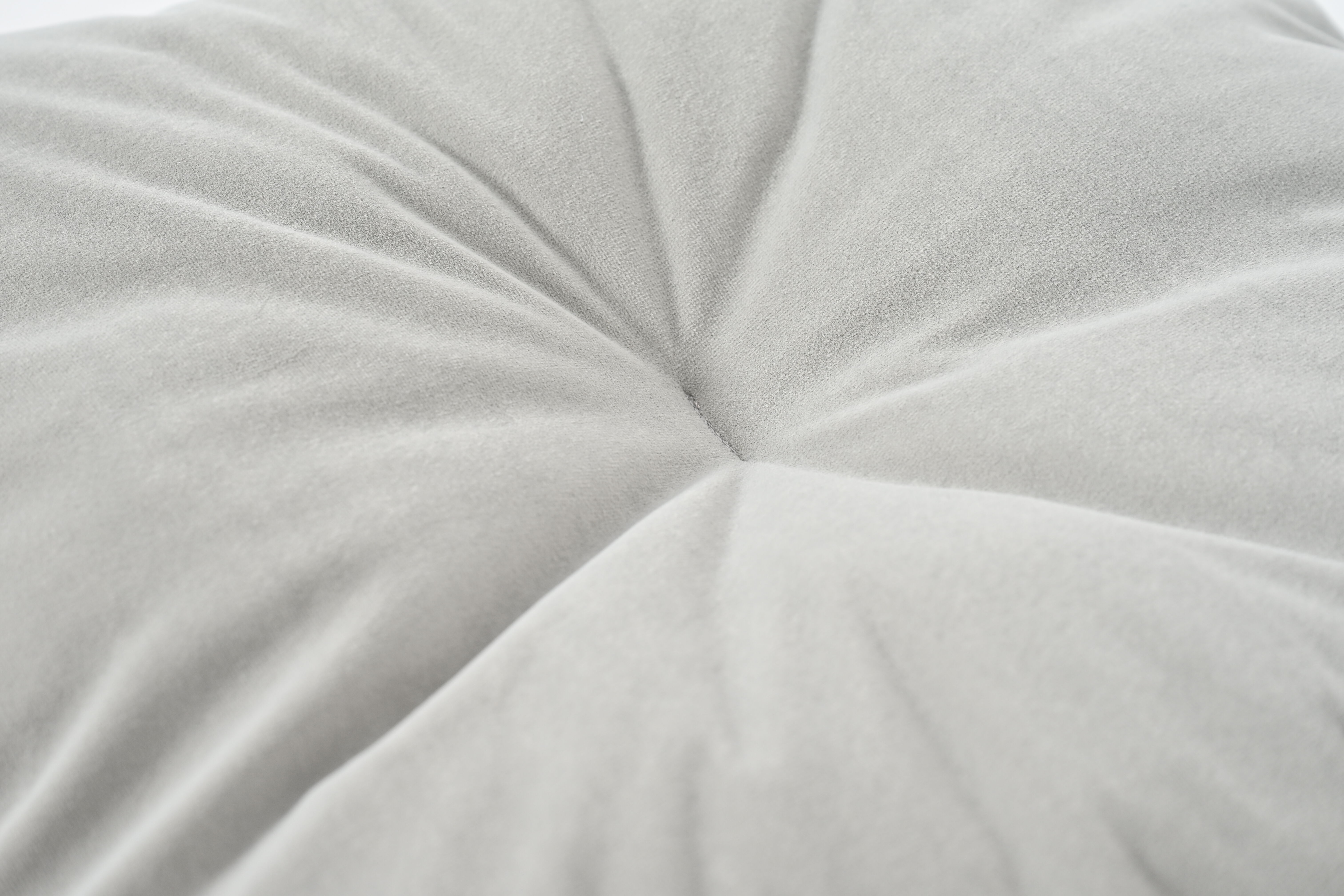 Leeby - Maison Triangulaire Cosy et Confortable pour Chat - Grise Image num&eacute;ro 5