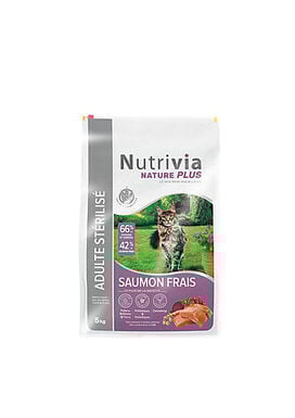 Nutrivia Nature Plus - Croquettes Naturelles au Saumon pour Chats Stérilisés - 5kg